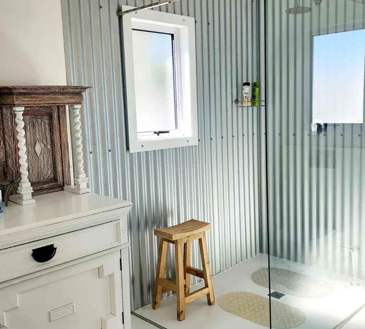4 On Highworth Apartments And Studios Cape Town