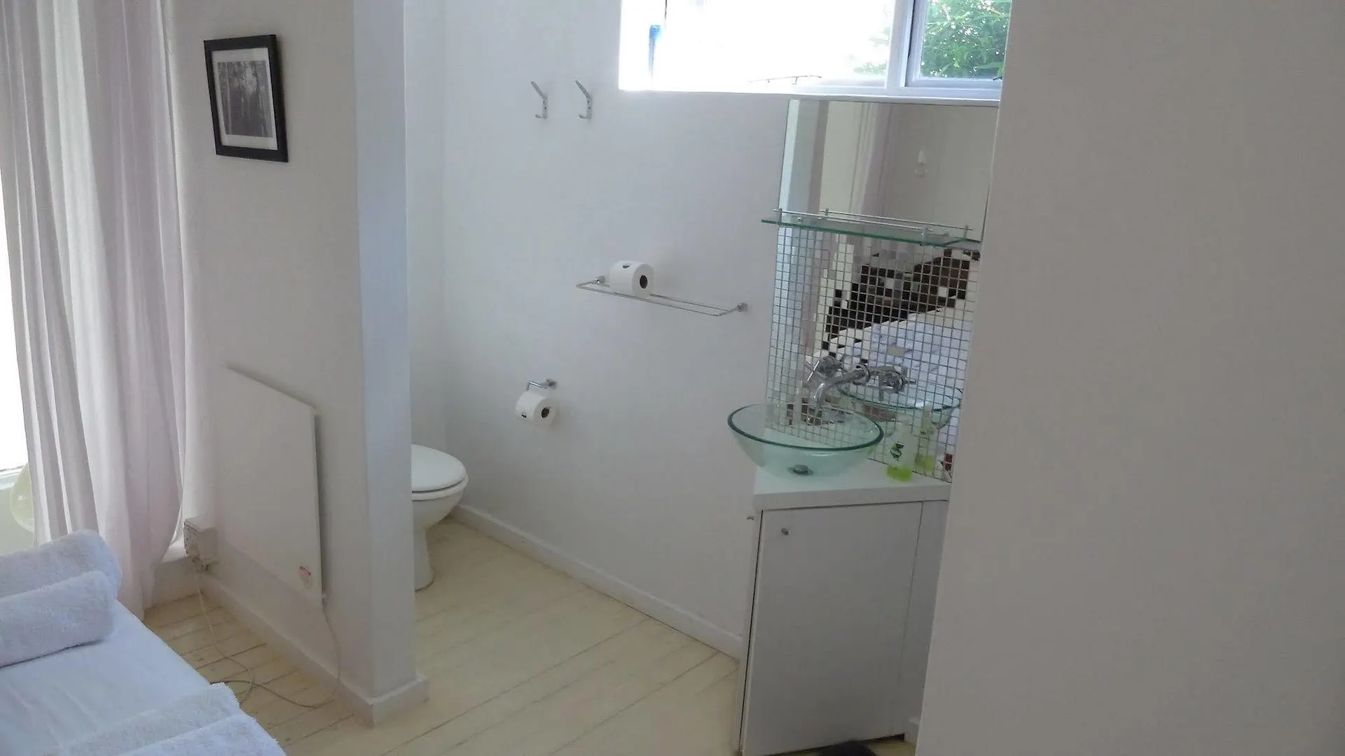 4 On Highworth Apartments And Studios Cape Town