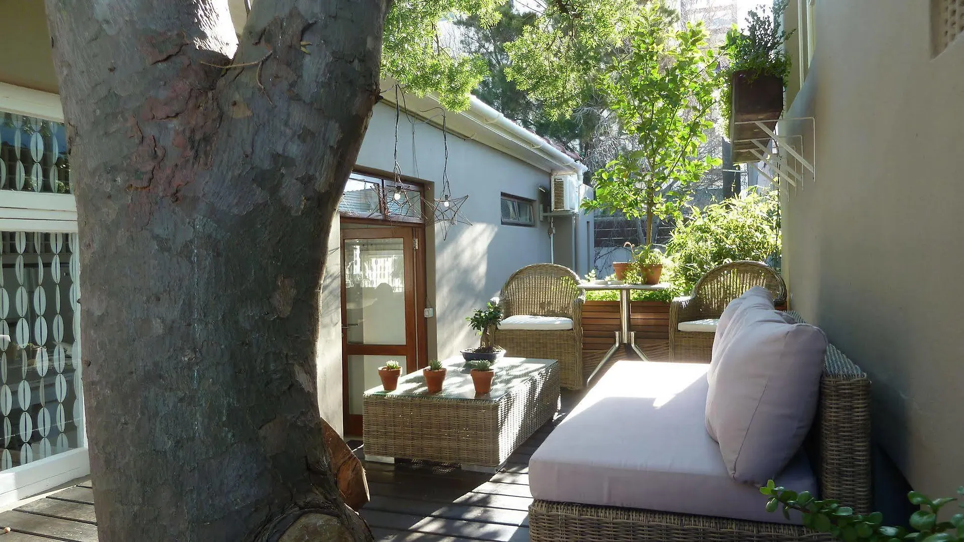 4 On Highworth Apartments And Studios Cape Town